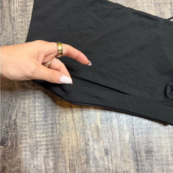 SHEIN Elegant Black Top - Picture 2 of 4